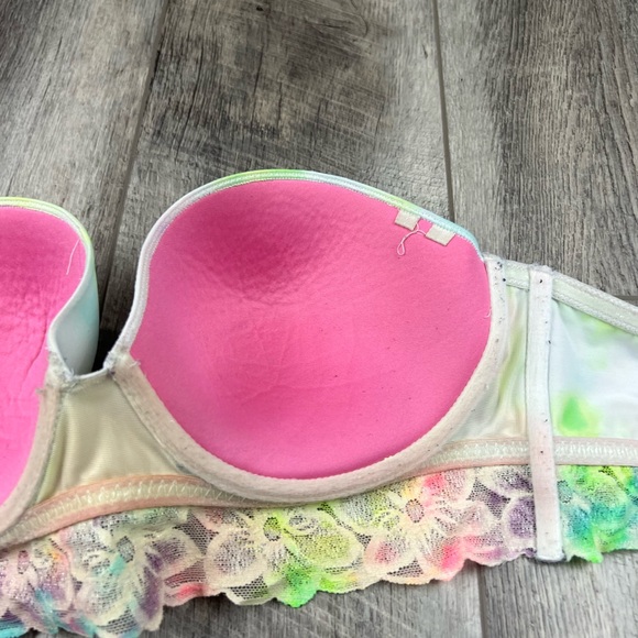 36D VS Strapless Bustier Bra - Picture 11 of 13